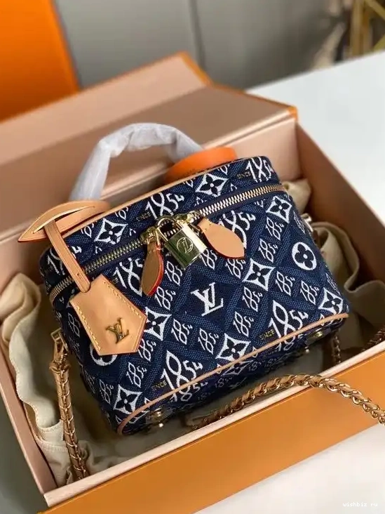 WIS VANITY 1854 LOUIS PM VUITTON SINCE 0630